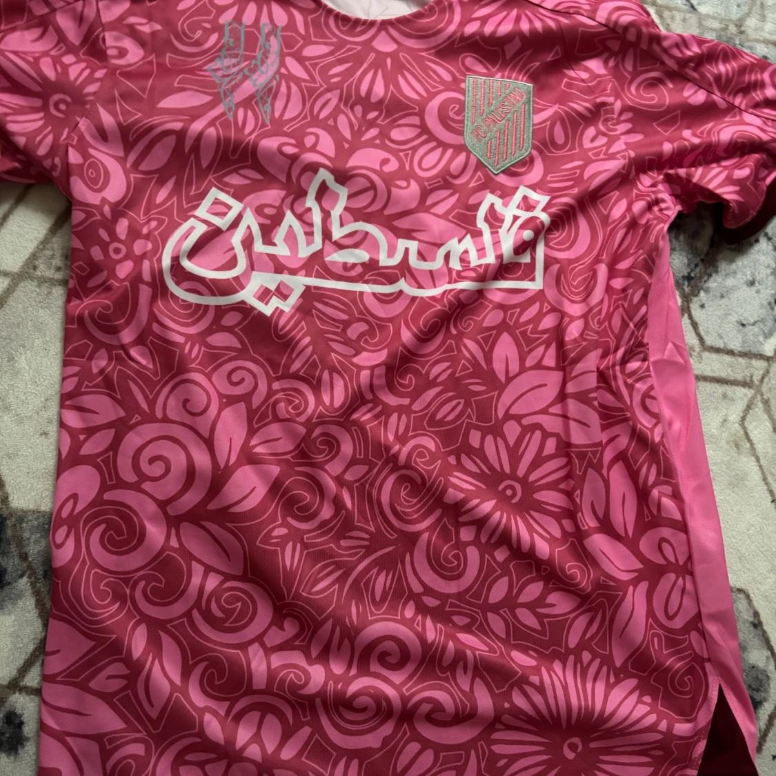 FC Palestine rosa blommig fotbollströja. Helt ny - 1