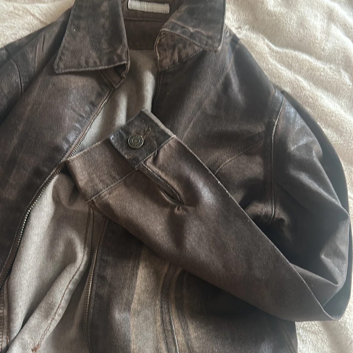 Brun skinnjacka med dragkedja - 2