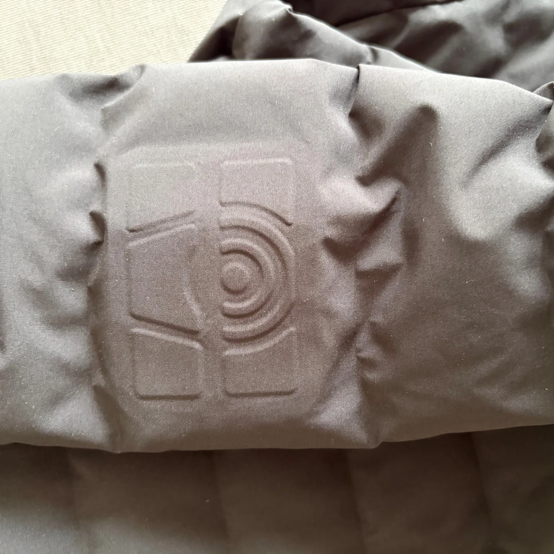 Svart pufferjacka från Sail Racing - 2