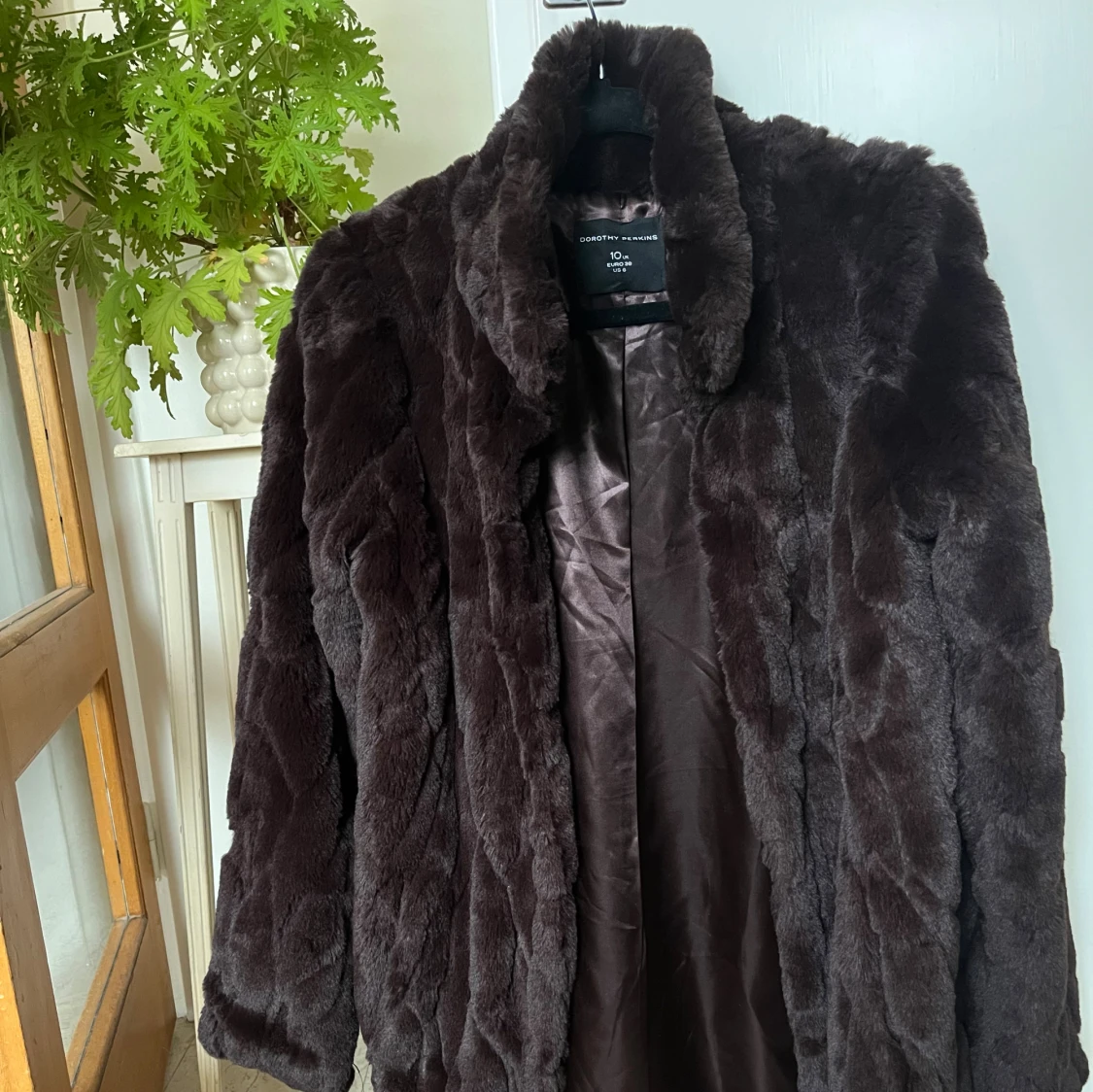 Mörkbrun pälsjacka Dorothy Perkins - 2