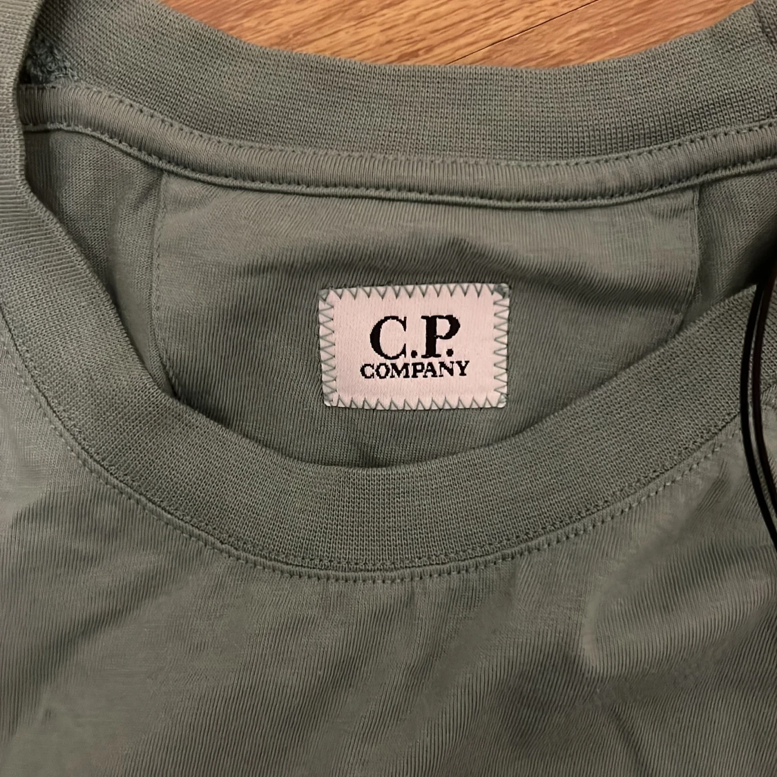 Grön t-shirt från C.P. Company - 2