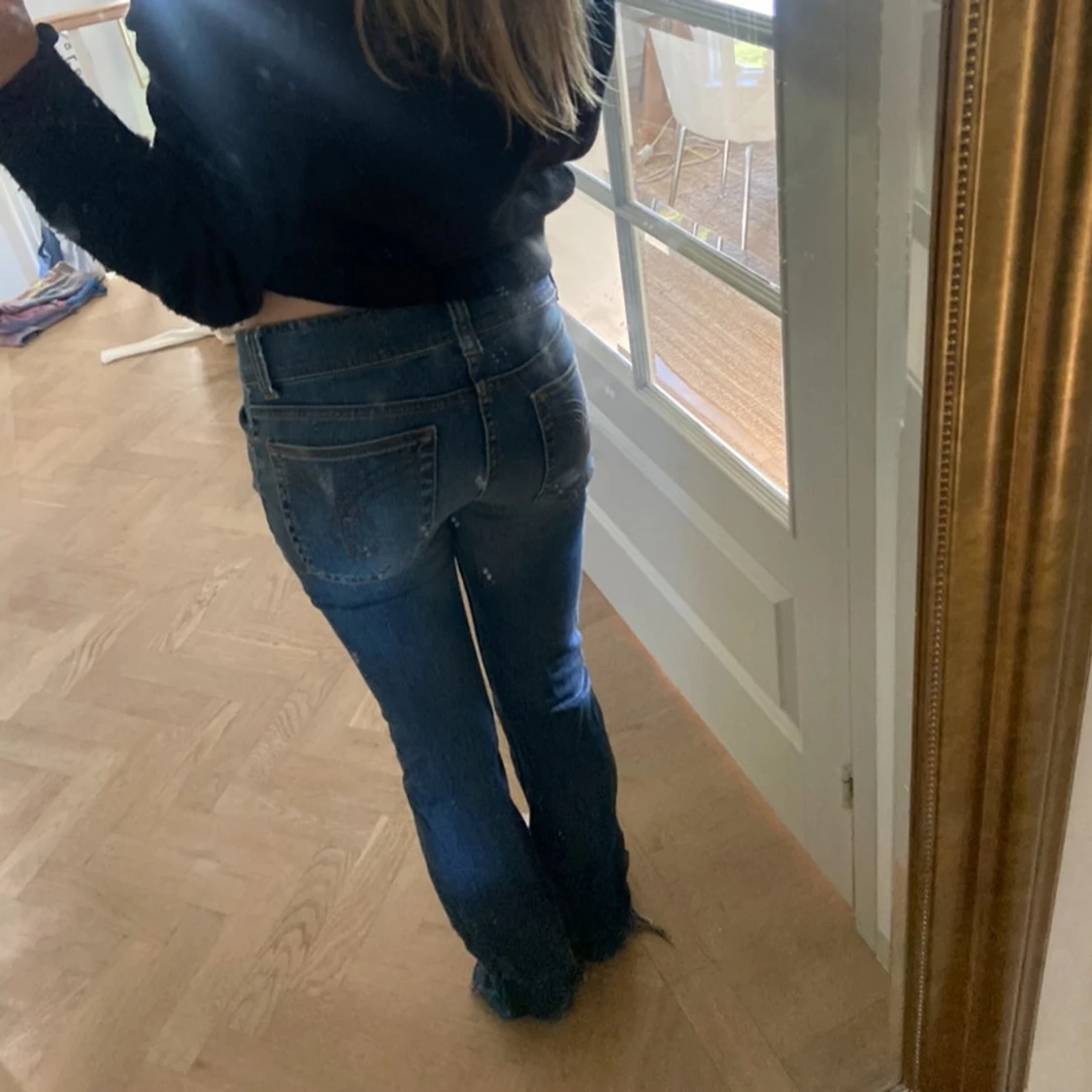 Blå bootcut jeans  - 1