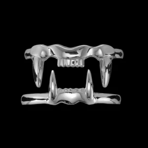 Upper & lower jaw rings - Säljer dessa två ringar i storlek 17 (tror jag, brukar ha 17 och de passar mig). Nypris ligger på 3200kr för båda, jag säljer för 2300kr! De har använts mycket sparsamt och är i fint skick. Kan frakta eller mötas upp i Stockholm/Nacka. Hör av dig vid intresse🩷🩷