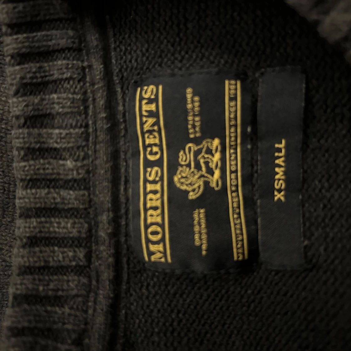 Mörkblå stickad tröja från Morris - 2