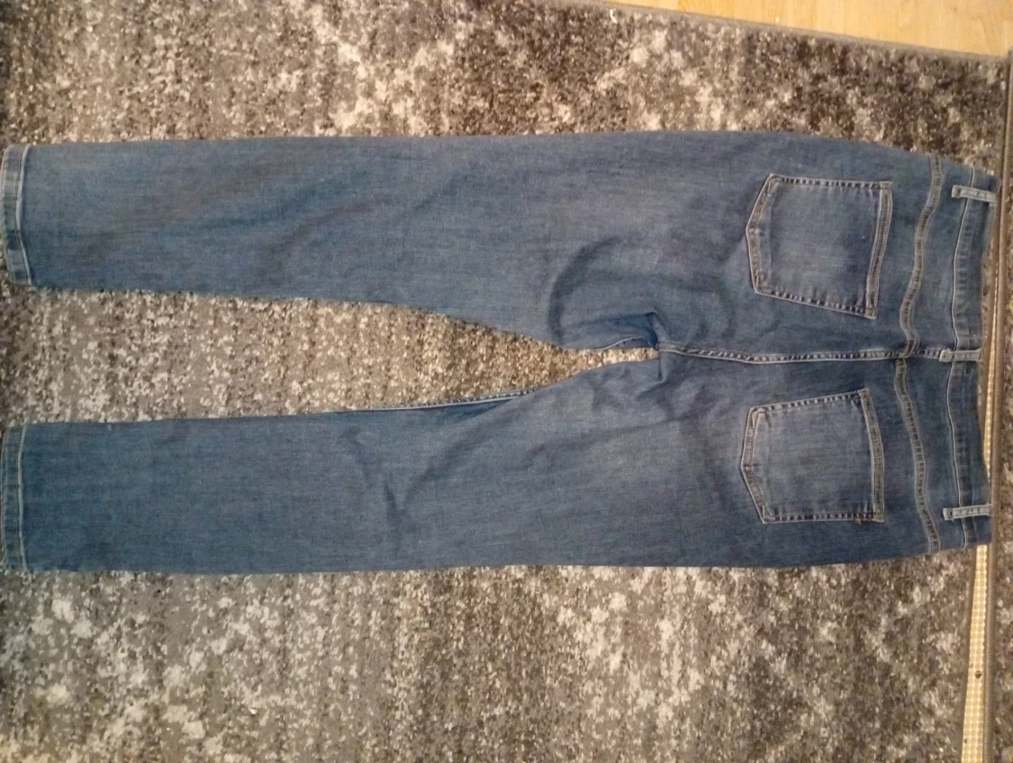 Blå ripped jeans från Boohoo, strl 44 - 3