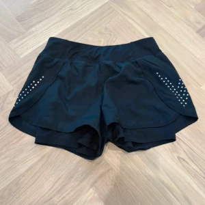 Shorts  - Shorts oanvända från stadium