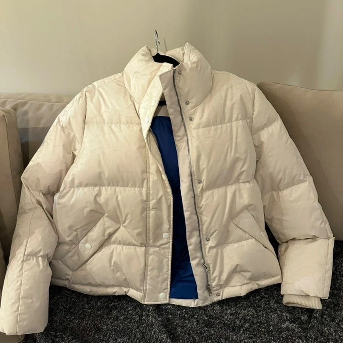 Beige pufferjacka från Gant