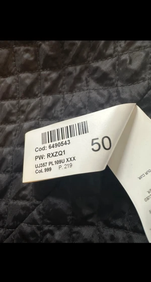 Dondup leather jacket - Skinnjacka från italienska Dondup Storlek 50 100 % getskinn  Väldigt sparsamt använd  Nypris 5.000 kr