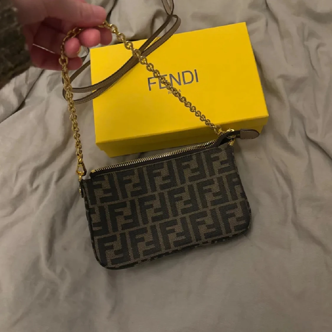 Fendi axelväska med FF-mönster - 1