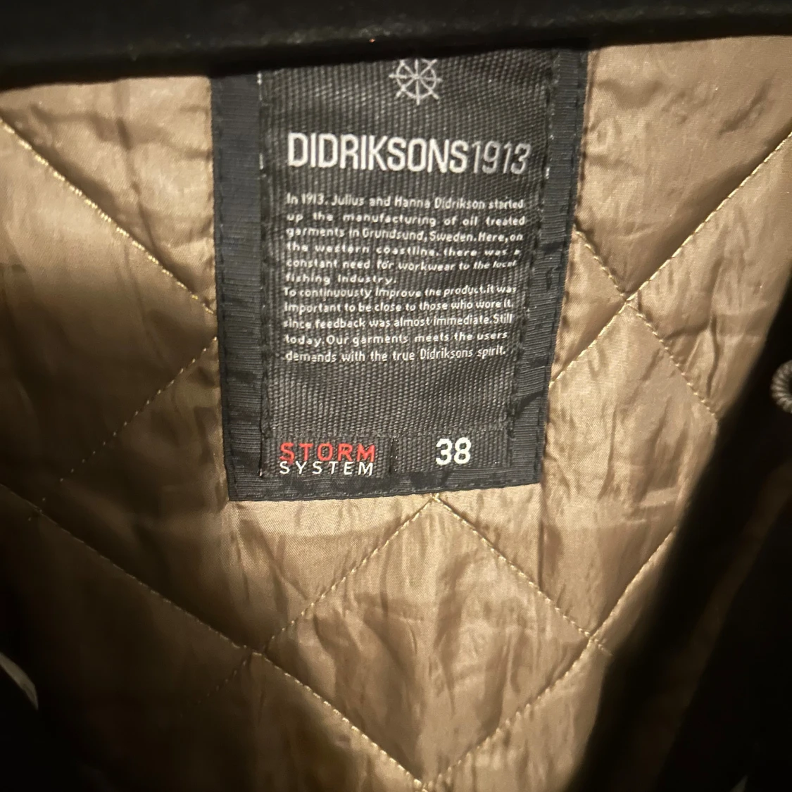 Svart Didriksons parkajacka, strl 38 - 2