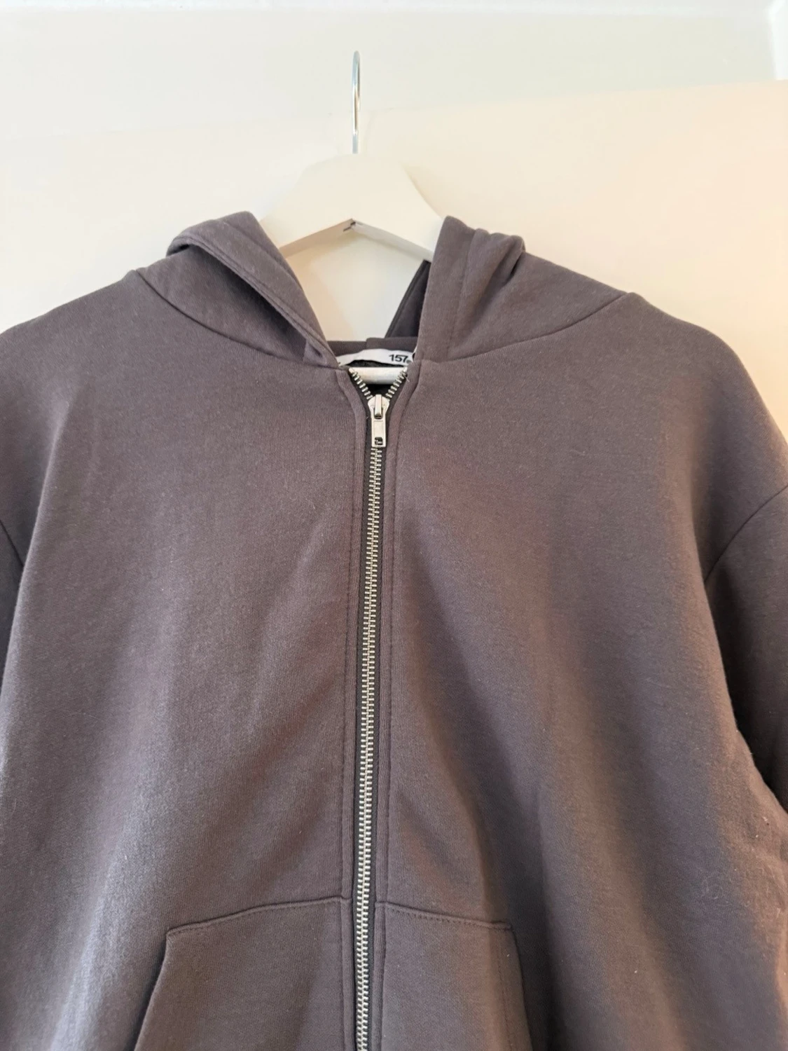 Grå/brun hoodie med dragkedja - 1