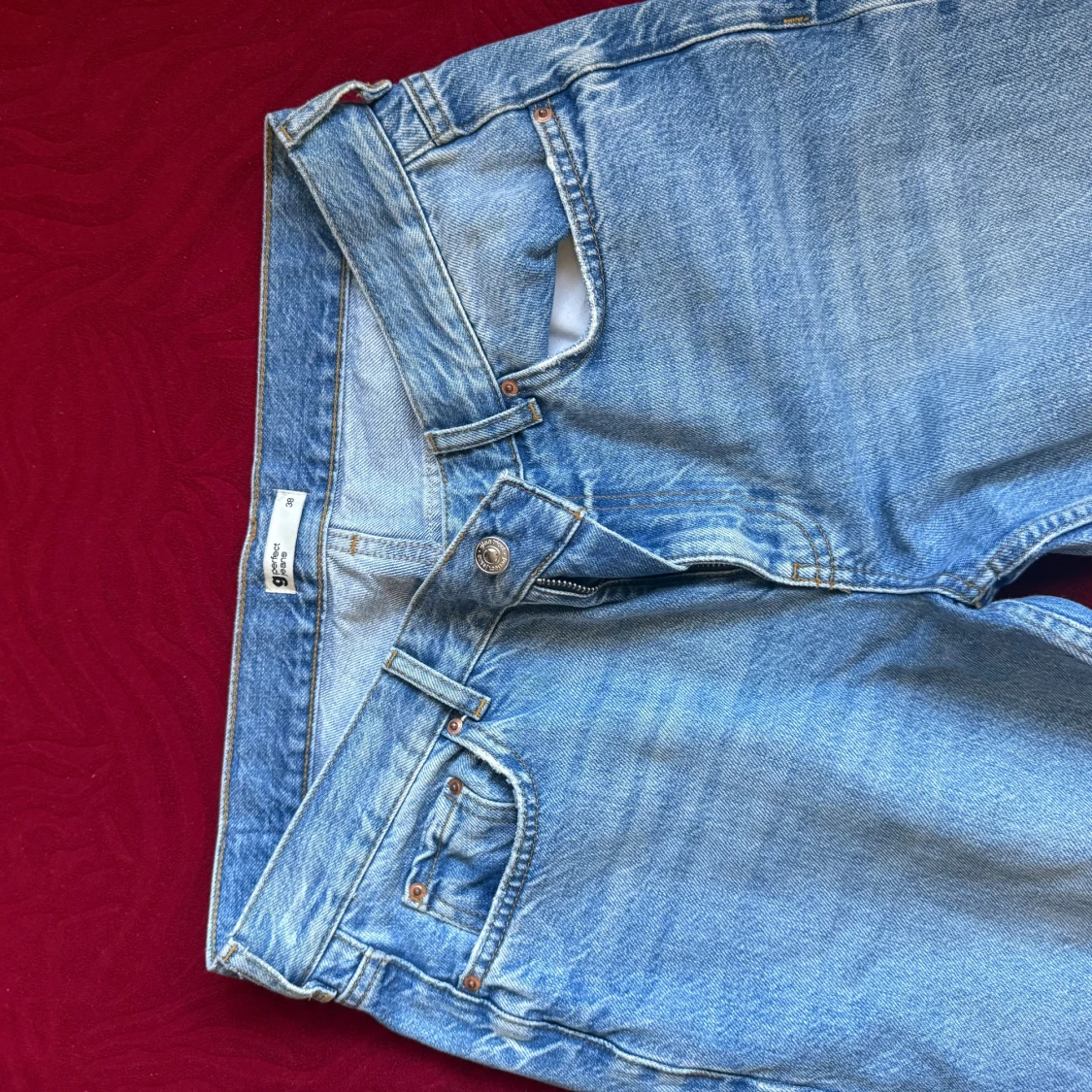 Ljusblå jeans från gina tricot - 1