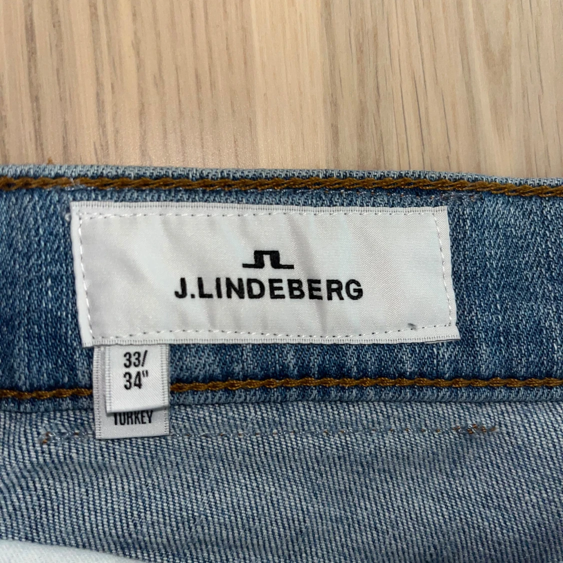 Ljusblå jeans från J.Lindeberg 33/34 - 3