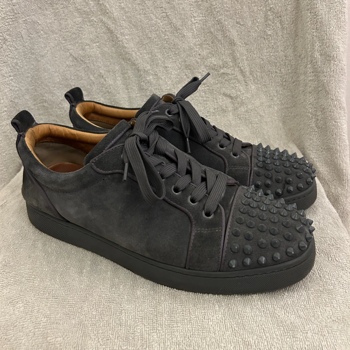 Gråa Louboutins, 41 - 1