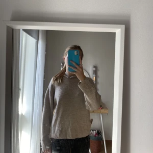 Stickad hoodie - Jätte fin o mysig hoodie i xs💕💕