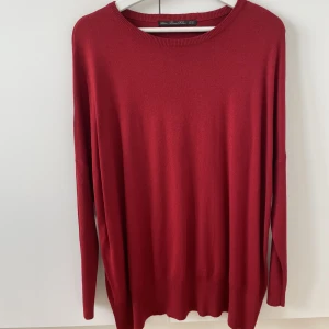 Tröja - Superfin röd tröja frpn zara.