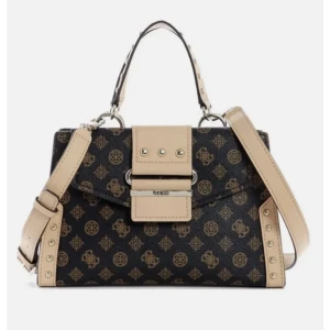 Guess väska  - En jätte fin guess väska som jag fick när jag fyllde år i januari detta året men har inte kommit till användning alls så den är som ny köpt för 1499 och säljs för mycket bra pris pga att jag behöver rensa ut 