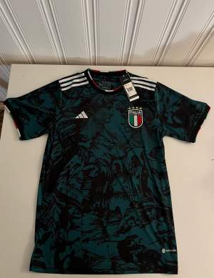 Italien special kit  Storlek M