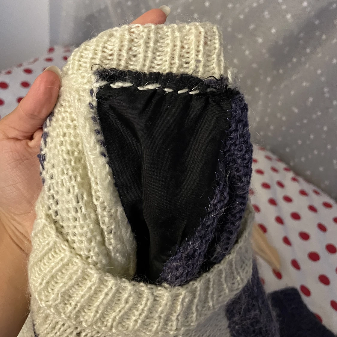 Handstickad tröja - 91