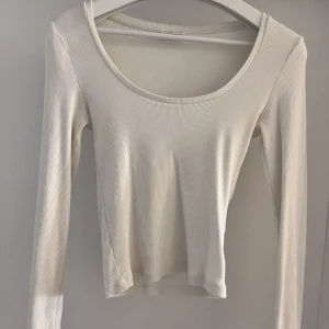 Topp - långärmad topp ifrån Veromoda!