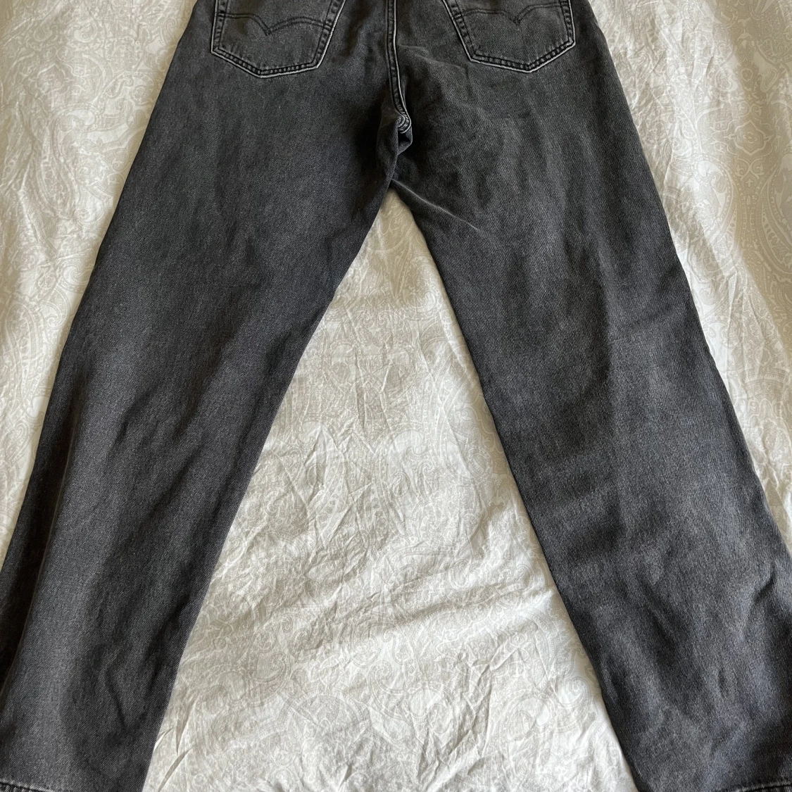 Gråa Levis Jeans  - 91