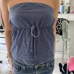 Off shoulder topp - Säljer denna coola toppen🌸