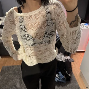 Stickad tröja - Storlek S🩷