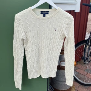 kavelstickad tröja - kavelstickad gant tröja i nyskick 