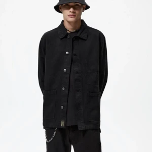 Svart overshirt - En svart overshirt från ZARA