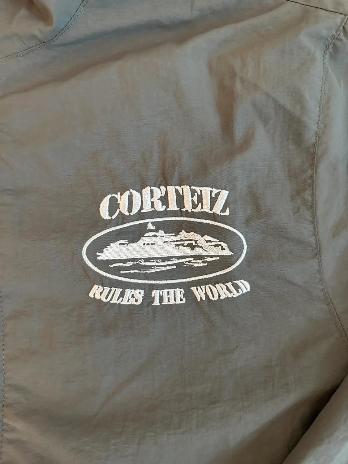 Corteiz Shukushuku top - 90