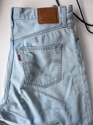 Levis high loose taper stl 30 - Levis high loose taper jeans stl 30