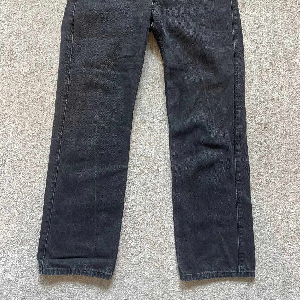 Weekday ROWE jeans i storlek 30/32. Jeans & Byxor.