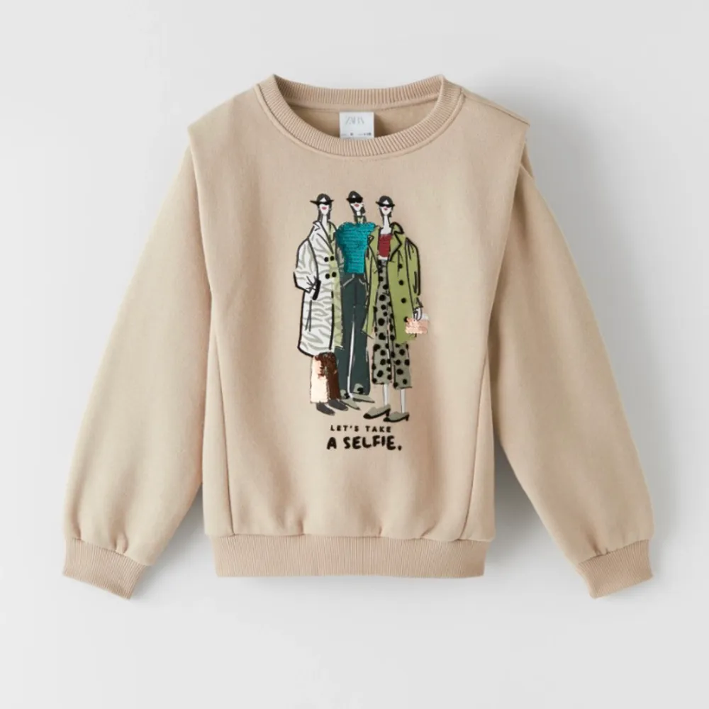 Beige sweatshirt från Zara Kids med 3D-tryck på framsidan med paljetter bla. . Tröjor & Koftor.