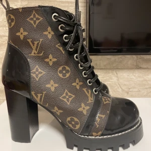 Luis vuitton skor - Knappt använda nyttskick