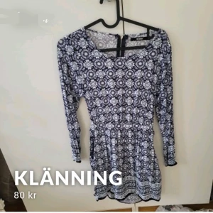 Klänning oanvänd  - Oanvänd kort klänning strl s