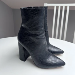 Klackskor - Använda men i fint skick 