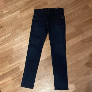 Replay Anbass jeans - Helt nya bara provade. Anbass. M 914.000.661 804