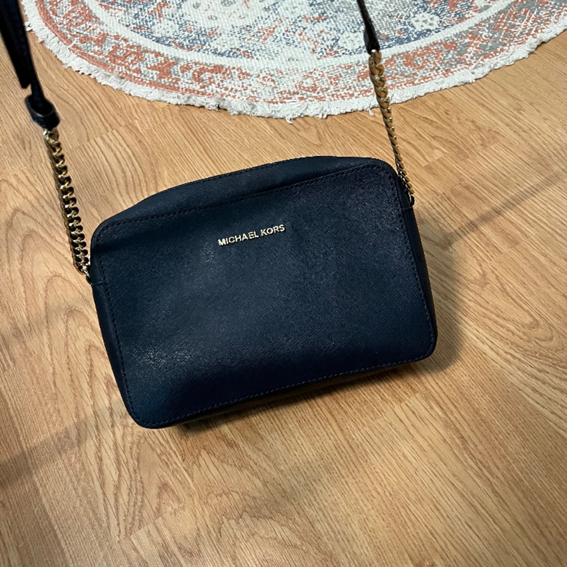 MICHAEL KORS Axelramväska - 90