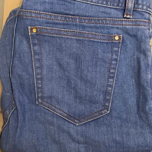 Jeans &Other Stories stl 27   - Blå  jeans i mycket fint skick, aldrig använda. 