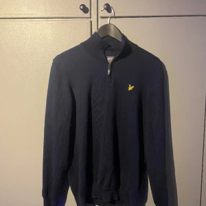 Lyle and scott  - Säljer den tröja  Skriv vid intresse 