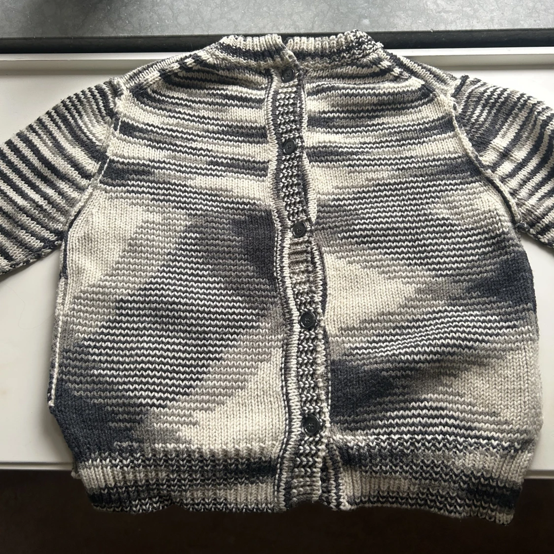 Stickad tröja - 91