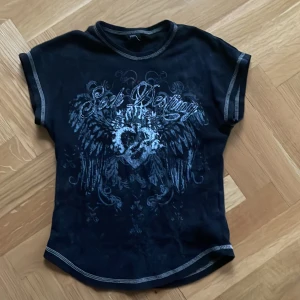 Top - Söt top från urban outfitters som inte riktigt passade mig.