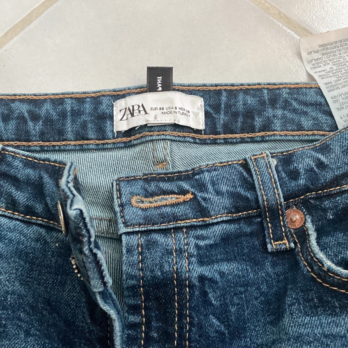 lågmidjade bootcut/flare Zara jeans - 90