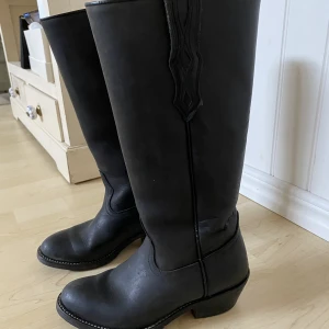 Cowboy boots - Svin snygga höst stövlar!!! Från primeboots, storlek 38💙💙mörkbruna 
