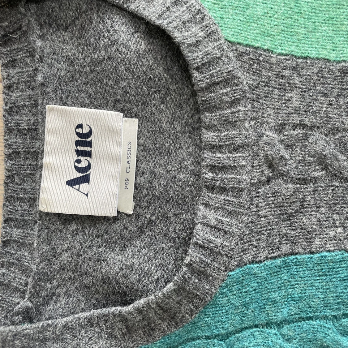 ACNE Ulltröja strl M - 90