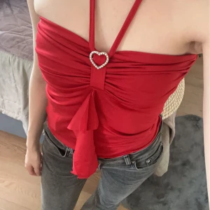 Röd tröja❤️ - Inte använd så bra skick