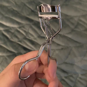 Ögonfransböjare - Fick den i present men har flera så säljer denna❤️använd bara en gång❤️