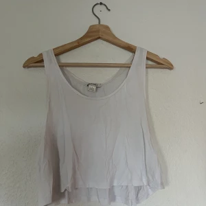 Linne - Linne från Monki. Storlek S 