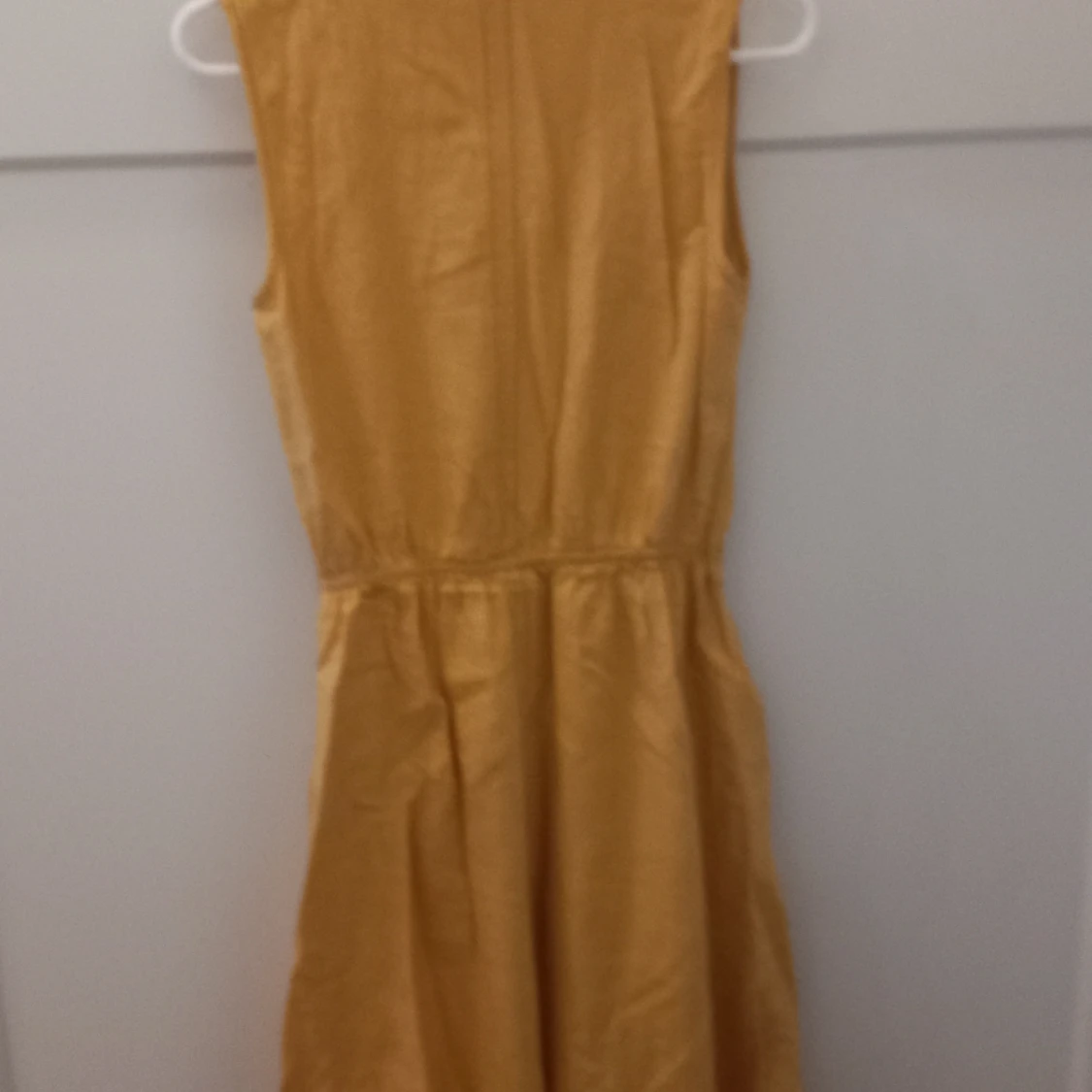 Yellow dress  - 91