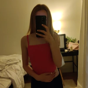 Linne  - Rosa linne💕 från Monki storlek Xs ❤️ skriv om ni vill ha mer info 💕